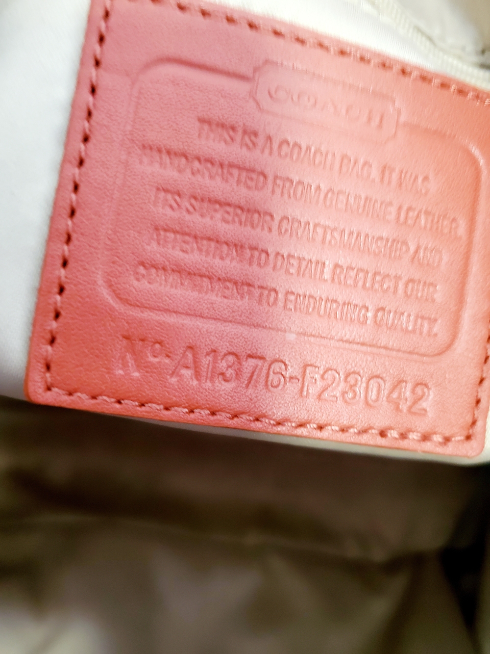 Coach Coral-Red Croc-Embossed Leather Shoulder Bag Coach - Picture 7 of 8